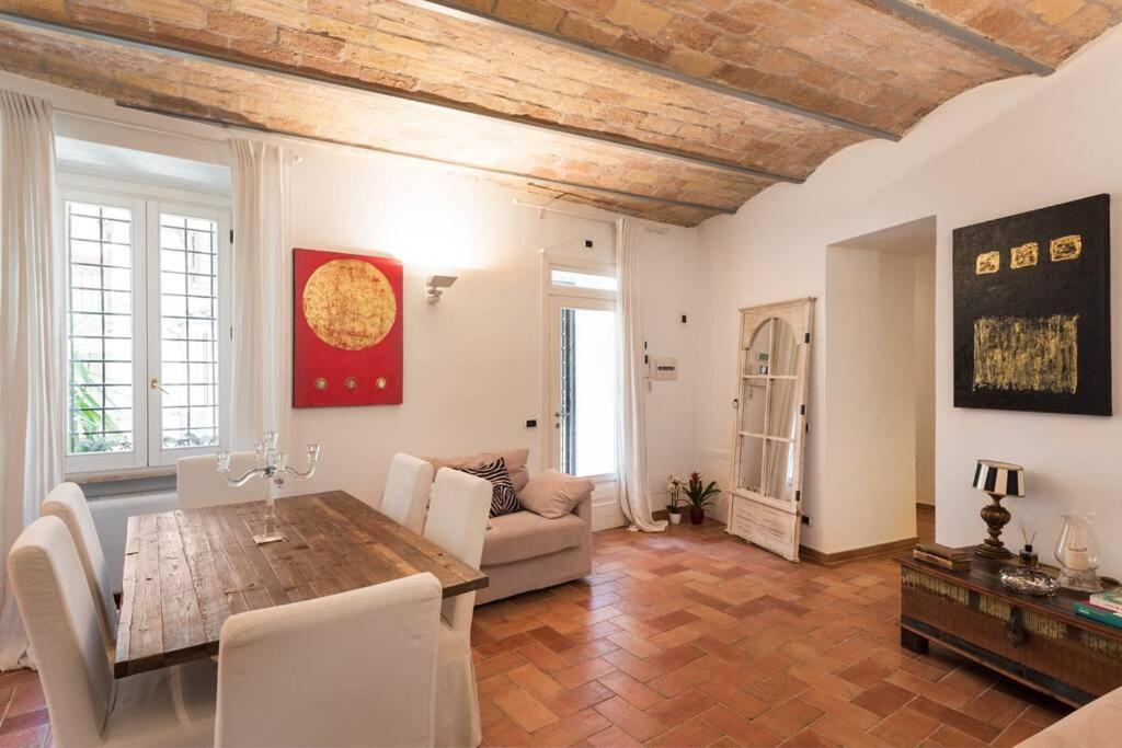 Lovely Colosseum Loft Apartment Roma Esterno foto