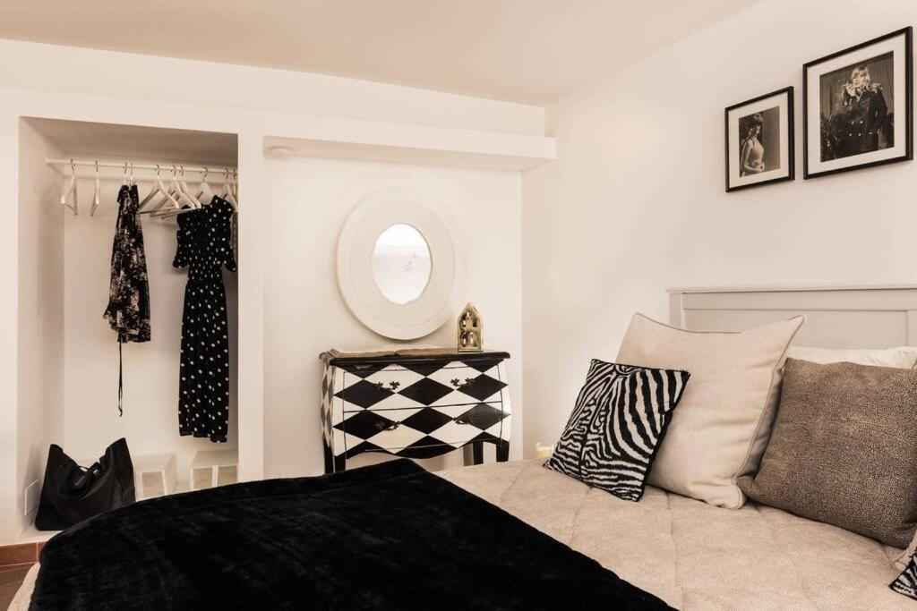 Lovely Colosseum Loft Apartment Roma Esterno foto