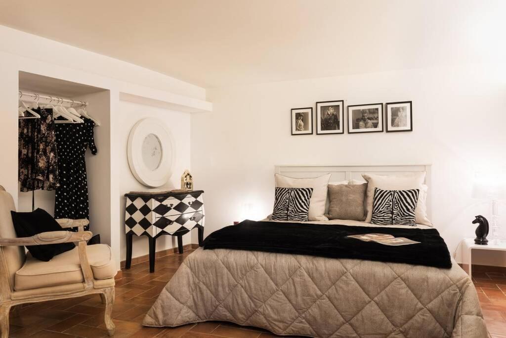 Lovely Colosseum Loft Apartment Roma Esterno foto